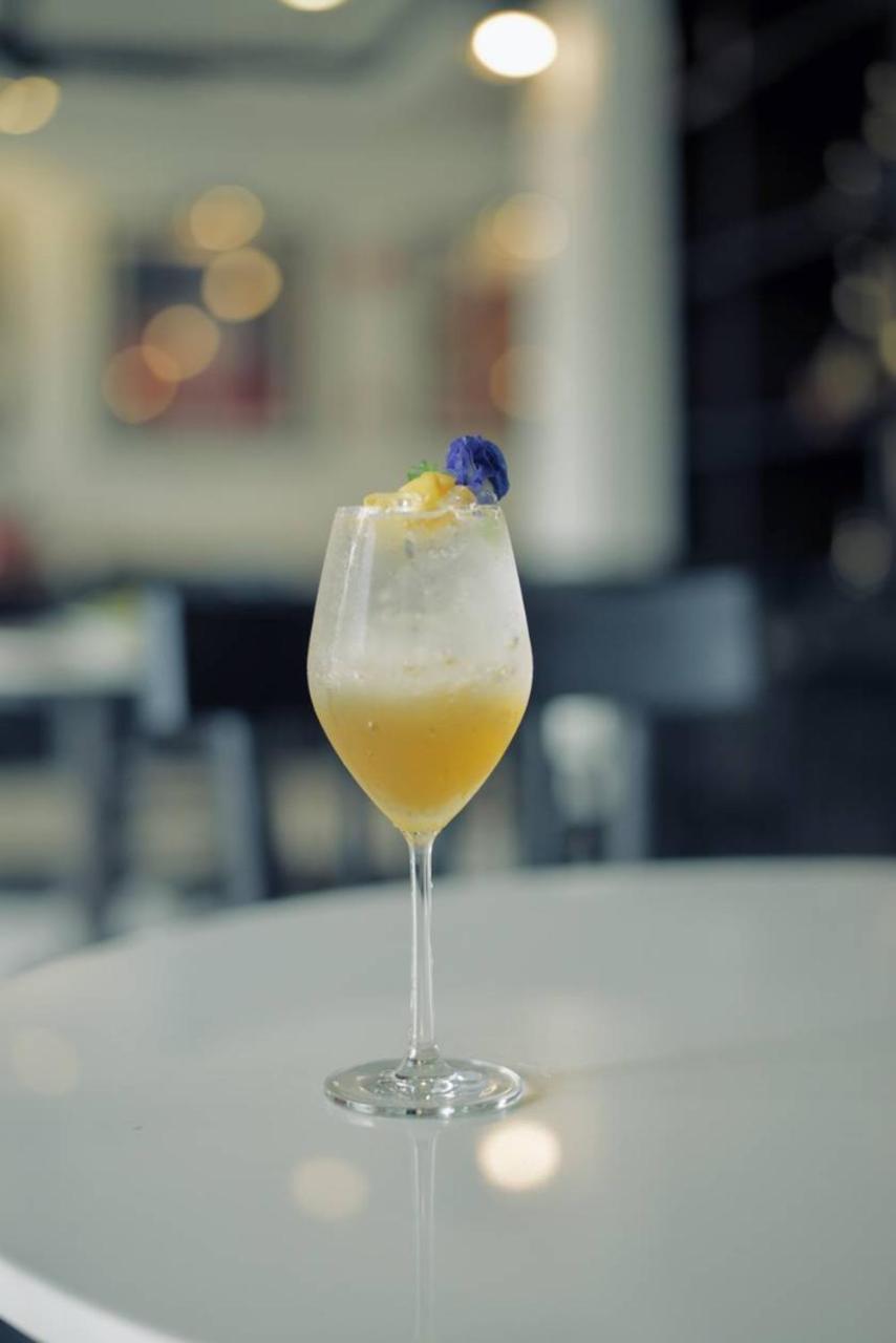 Mora Boutique Hotel - Sha Extra Plus Čiang Rai Exteriér fotografie A French 75